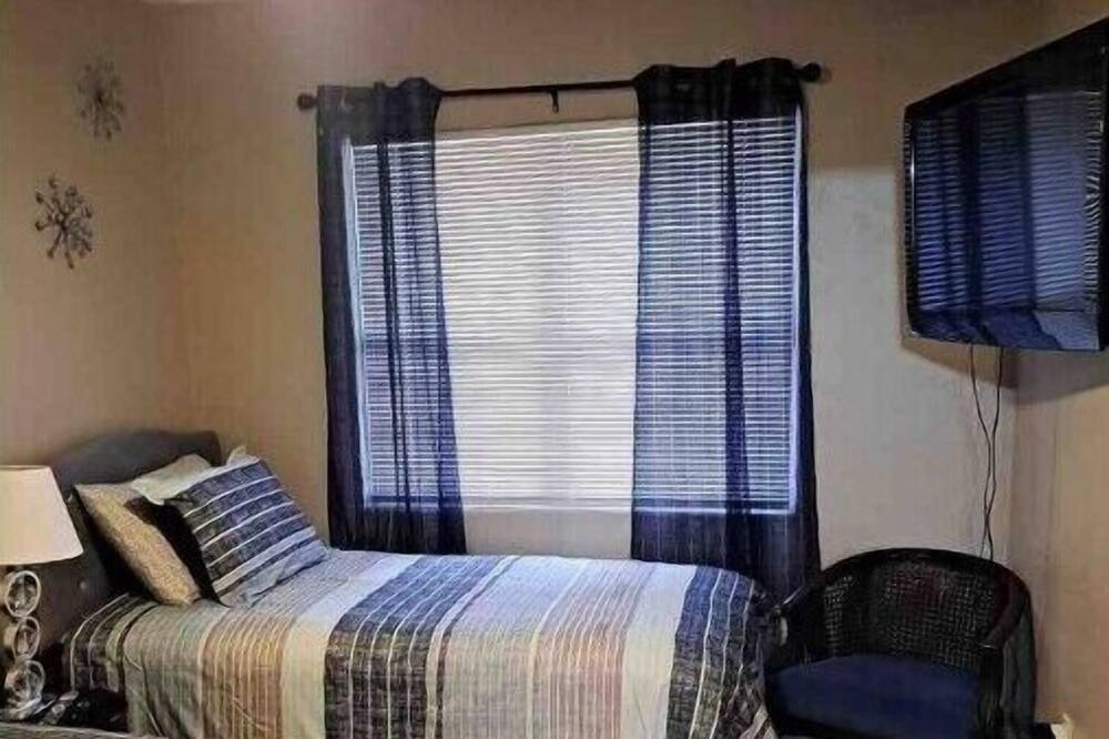 Photo of Bedroom in Kingston