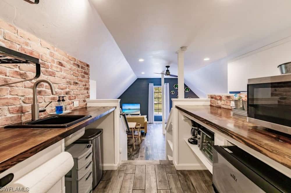 Photo of Kitchen in San Carlos Park