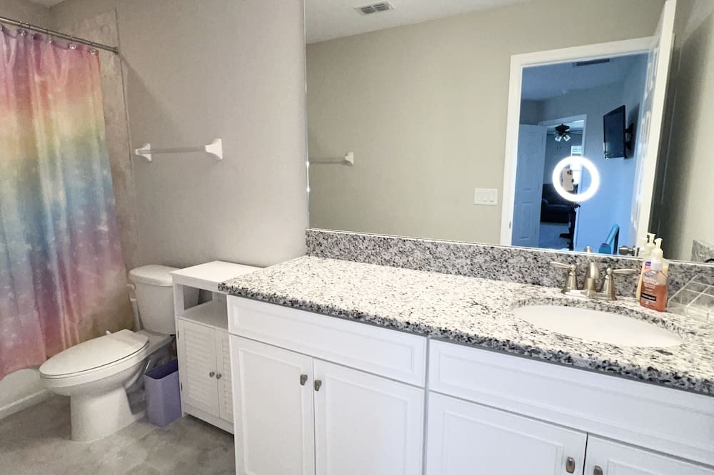 Photo of Bathroom in Zephyrhills