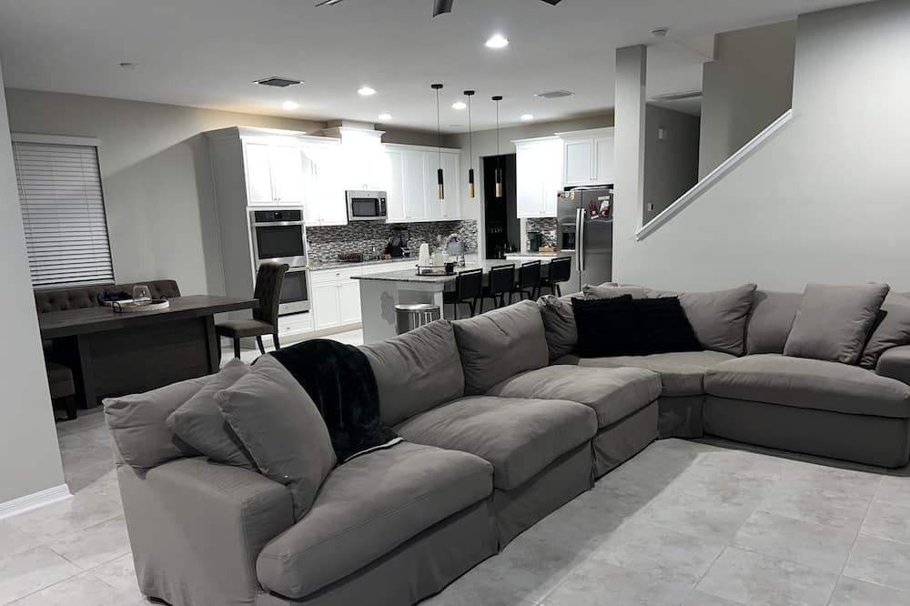 Photo of Livingroom in Zephyrhills