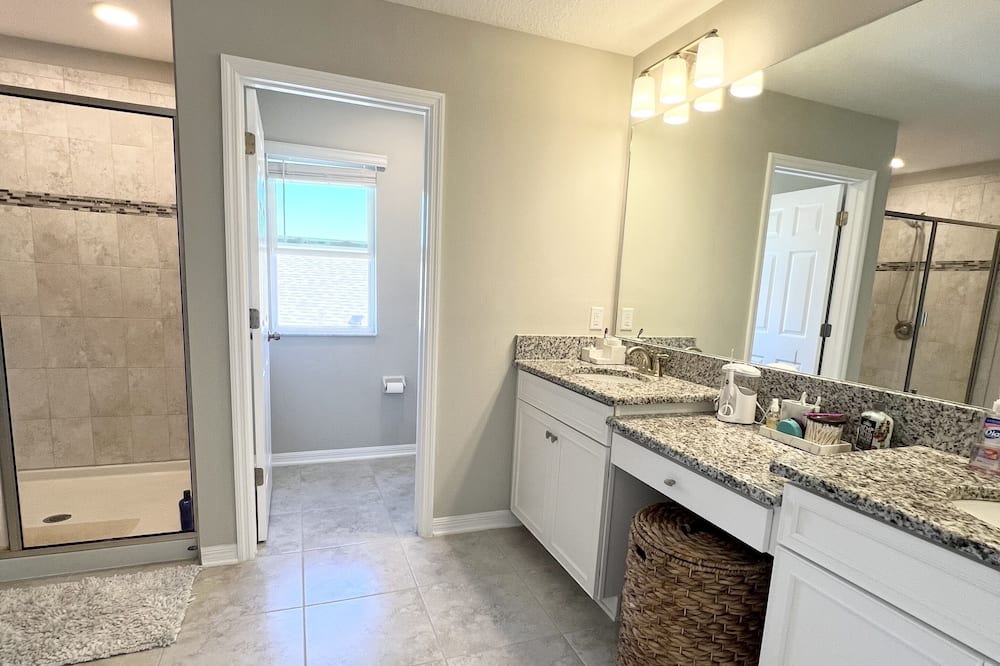 Photo of Bathroom in Zephyrhills