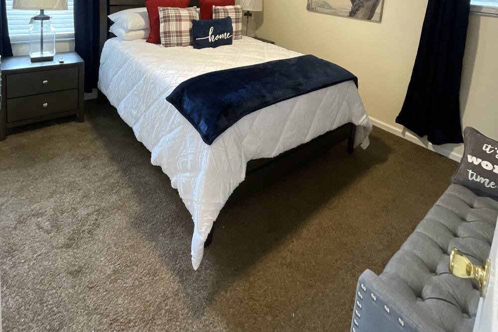 Photo of Bedroom in Urban Core