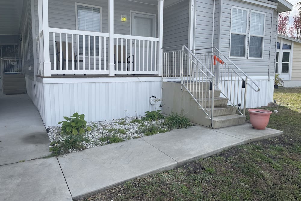 Photo of Outdoor in Edgewater