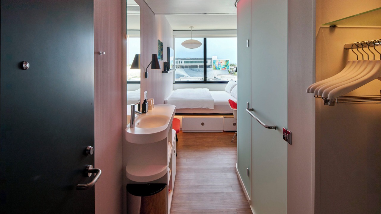 Photo of Bedroom in West Avenue