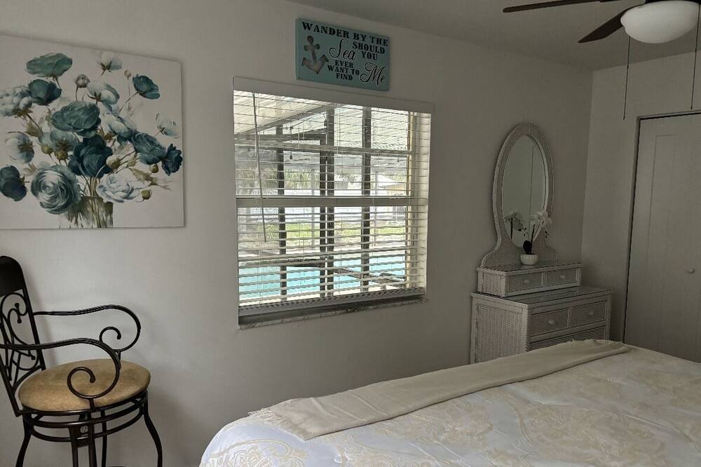 Photo of Bedroom in Fruitville