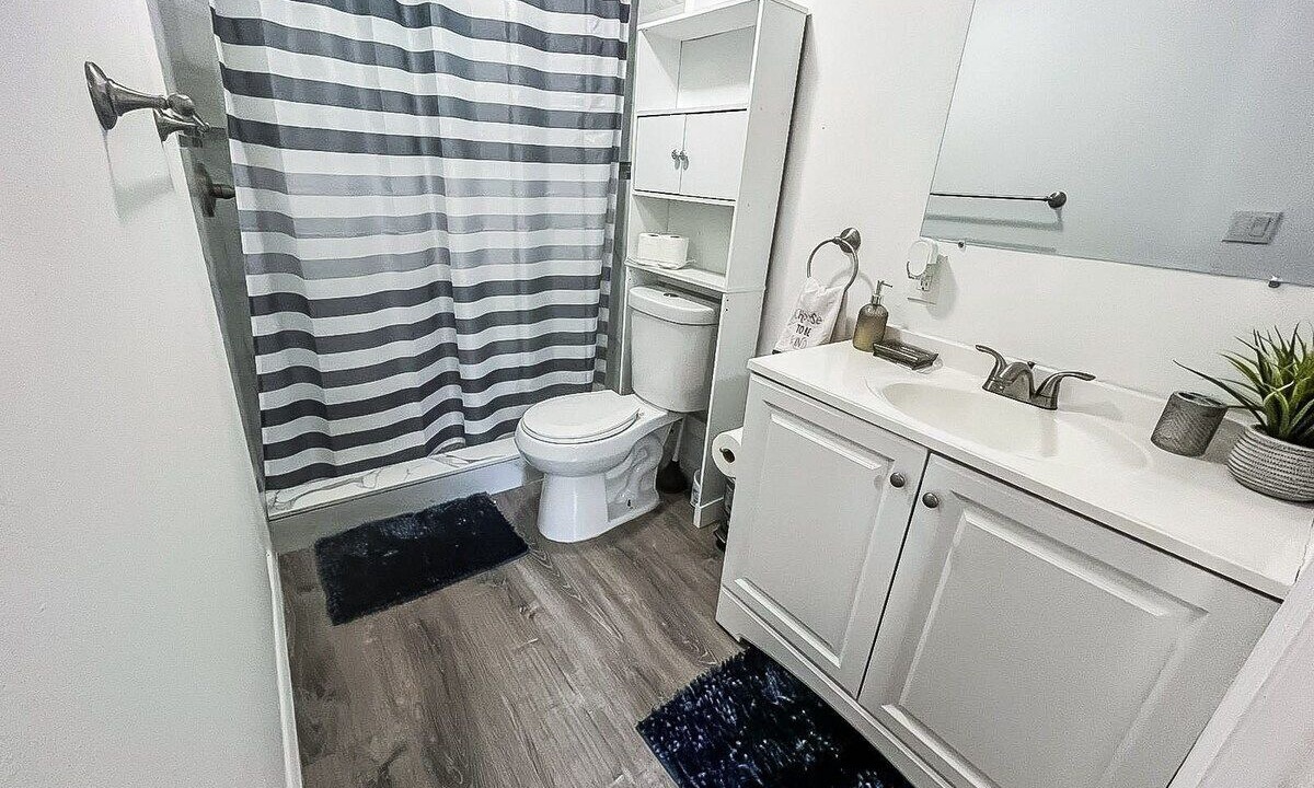 Photo of Bathroom in Temple Crest
