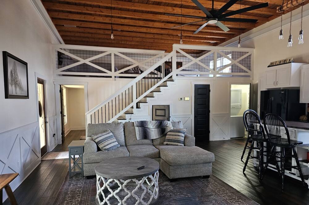 Photo of Livingroom in Rutledge