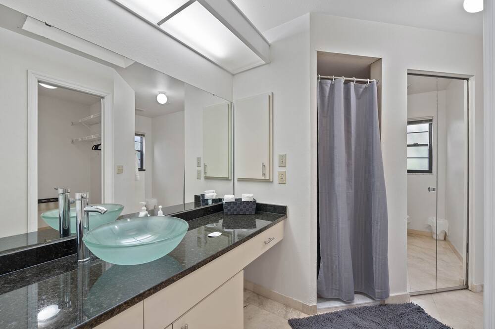Photo of Bathroom in Fruitville