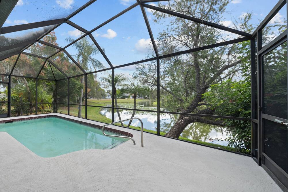 Photo of Outdoor in Fruitville