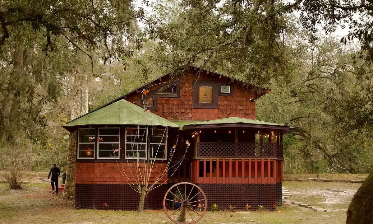 Photo of Outdoor in Ridge Manor