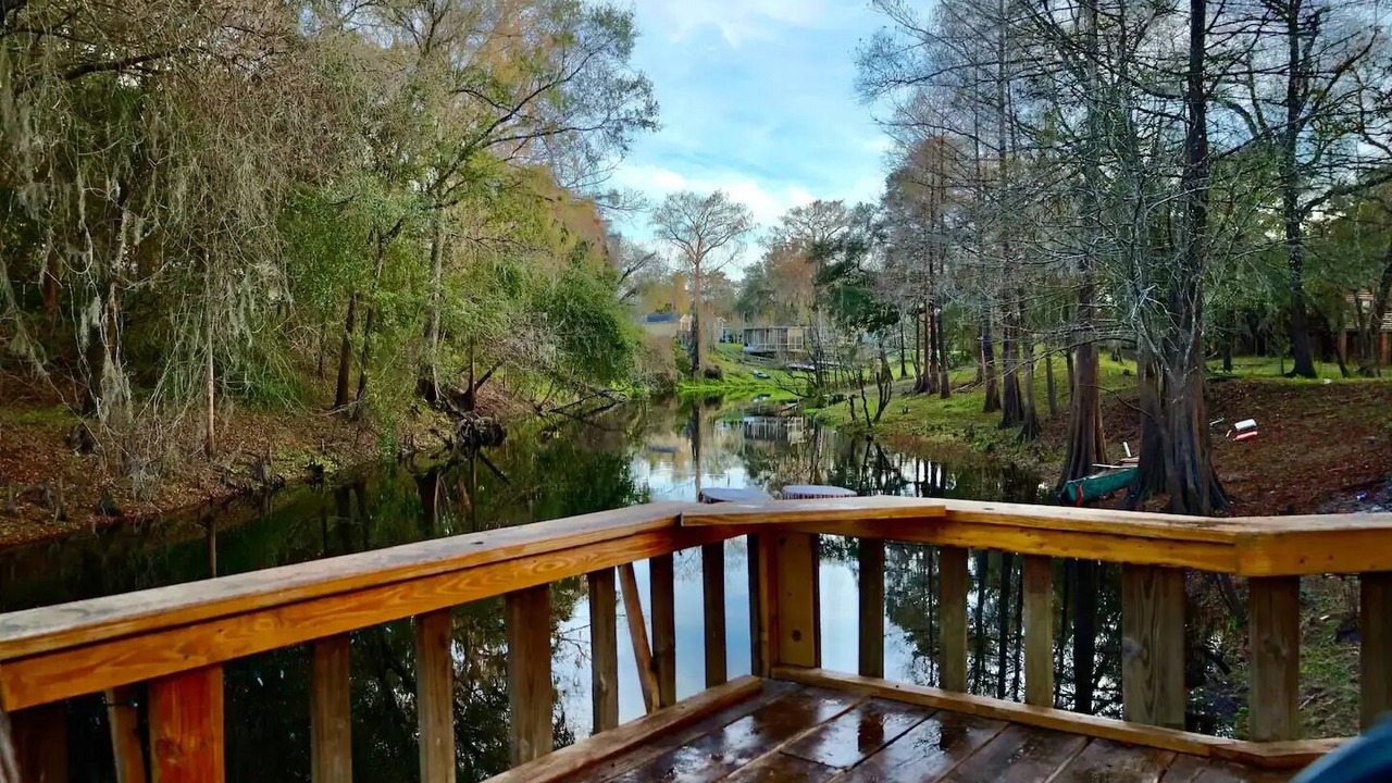 Photo of Outdoor in Ridge Manor