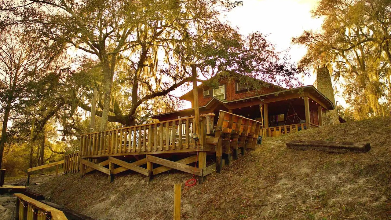 Photo of Outdoor in Ridge Manor
