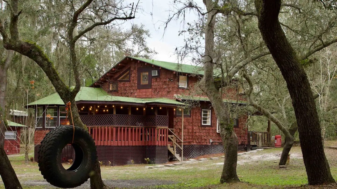 Photo of Outdoor in Ridge Manor