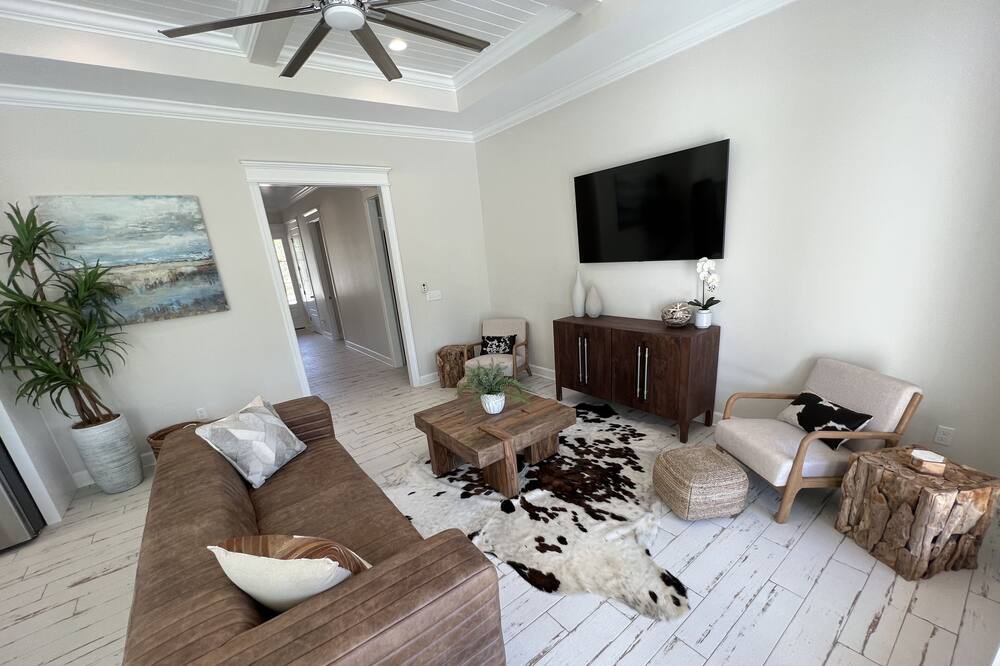 Photo of Livingroom in Panacea