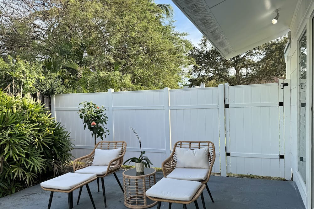 Photo of Outdoor in Parker Ridge