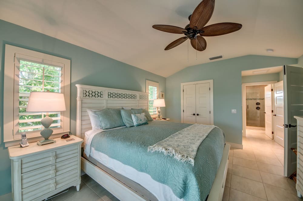 Photo of Bedroom in Beachview Country Club Estates