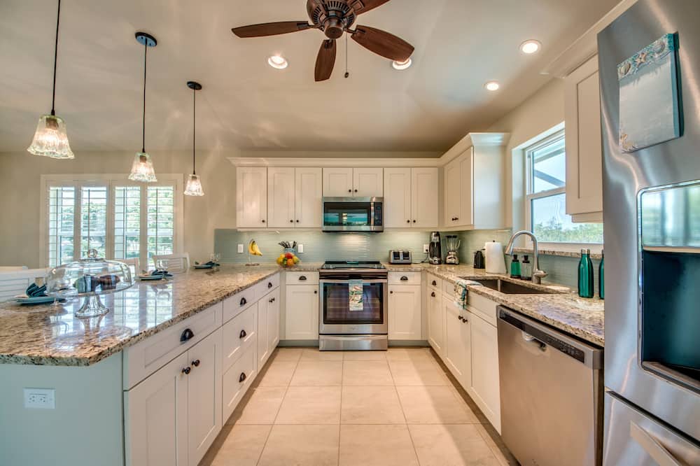 Photo of Kitchen in Beachview Country Club Estates