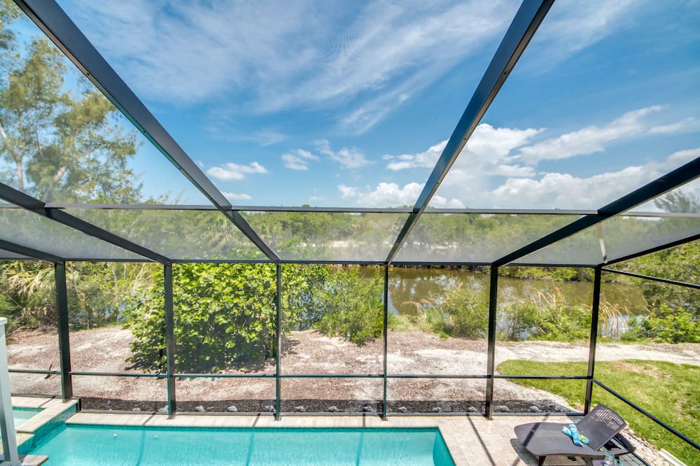 Photo of Outdoor in Beachview Country Club Estates
