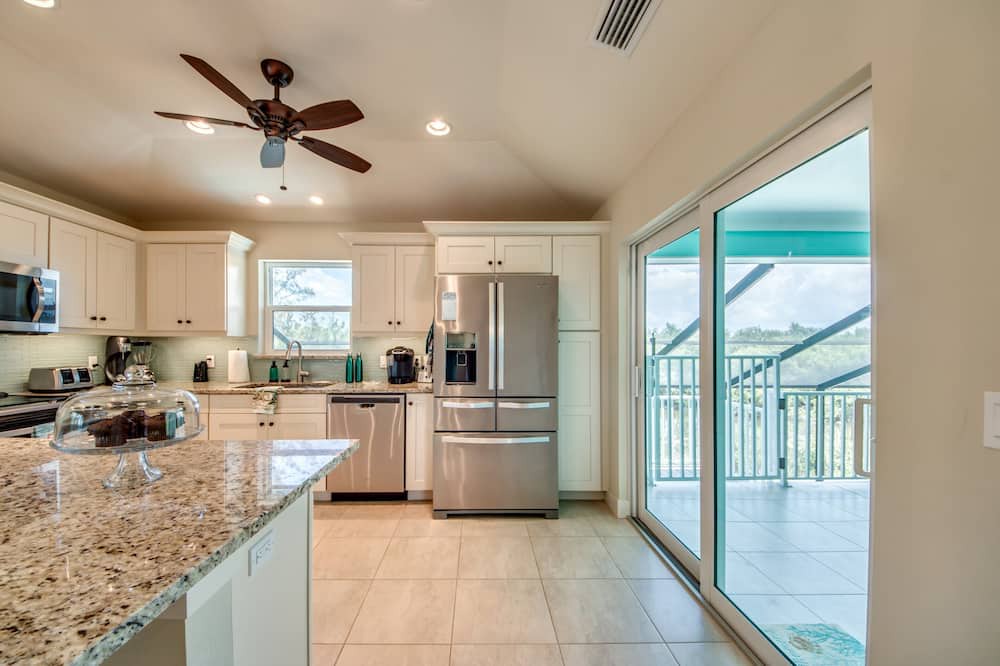 Photo of Kitchen in Beachview Country Club Estates
