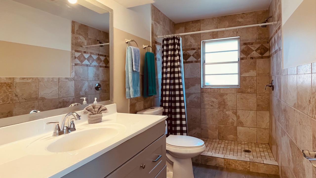 Photo of Bathroom in Iona