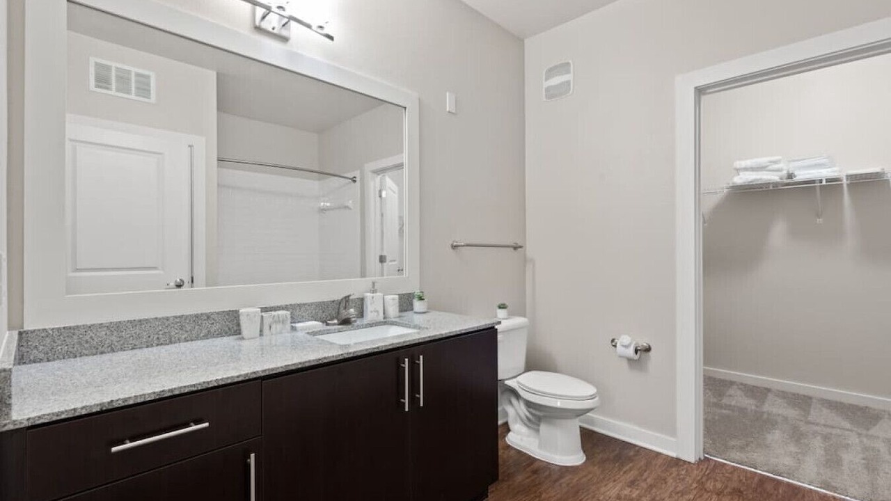 Photo of Bathroom in Courier City - Oscawana