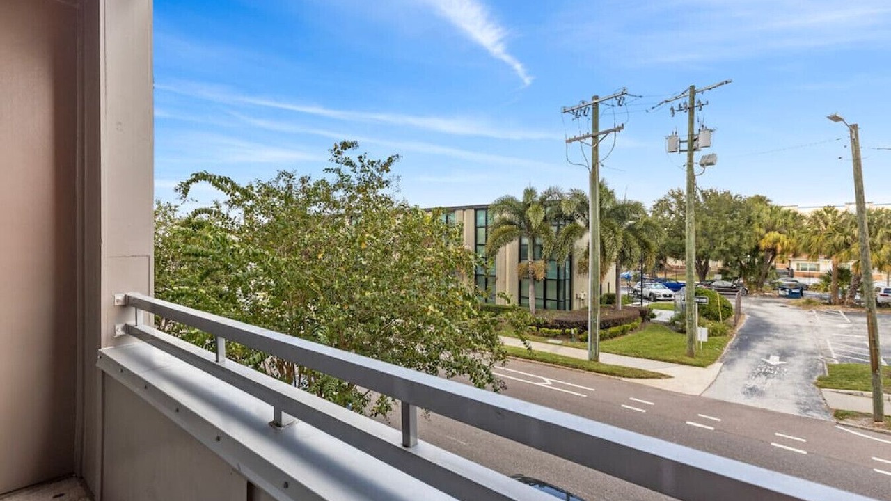 Photo of Outdoor in North Hyde Park
