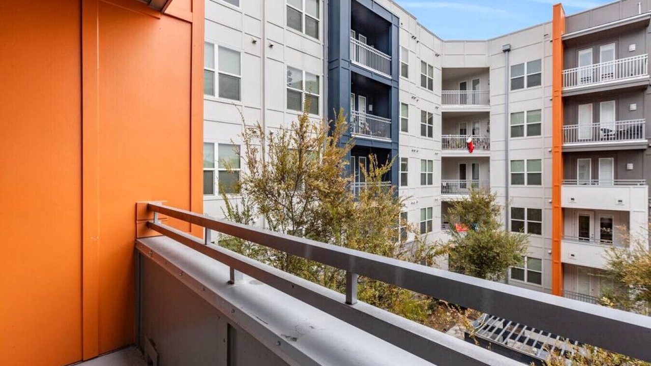 Photo of Outdoor in Courier City - Oscawana