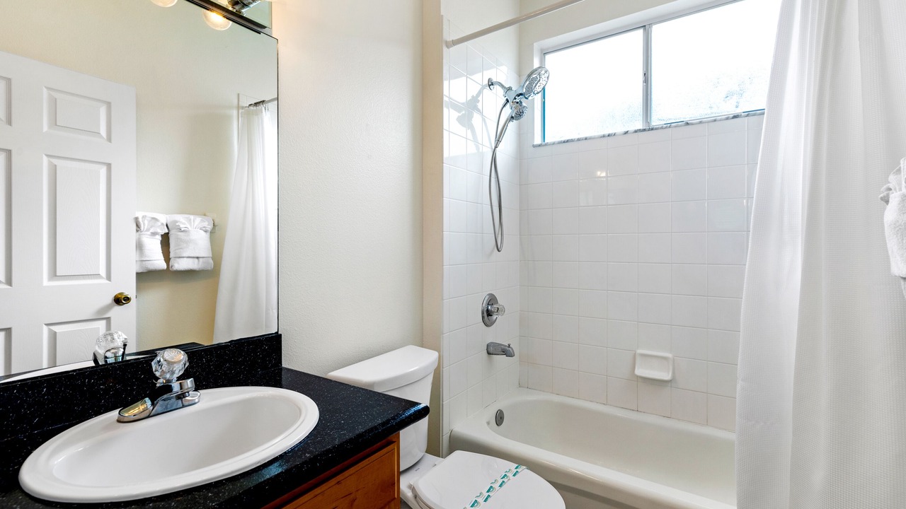 Photo of Bathroom in Bridgewater Crossing