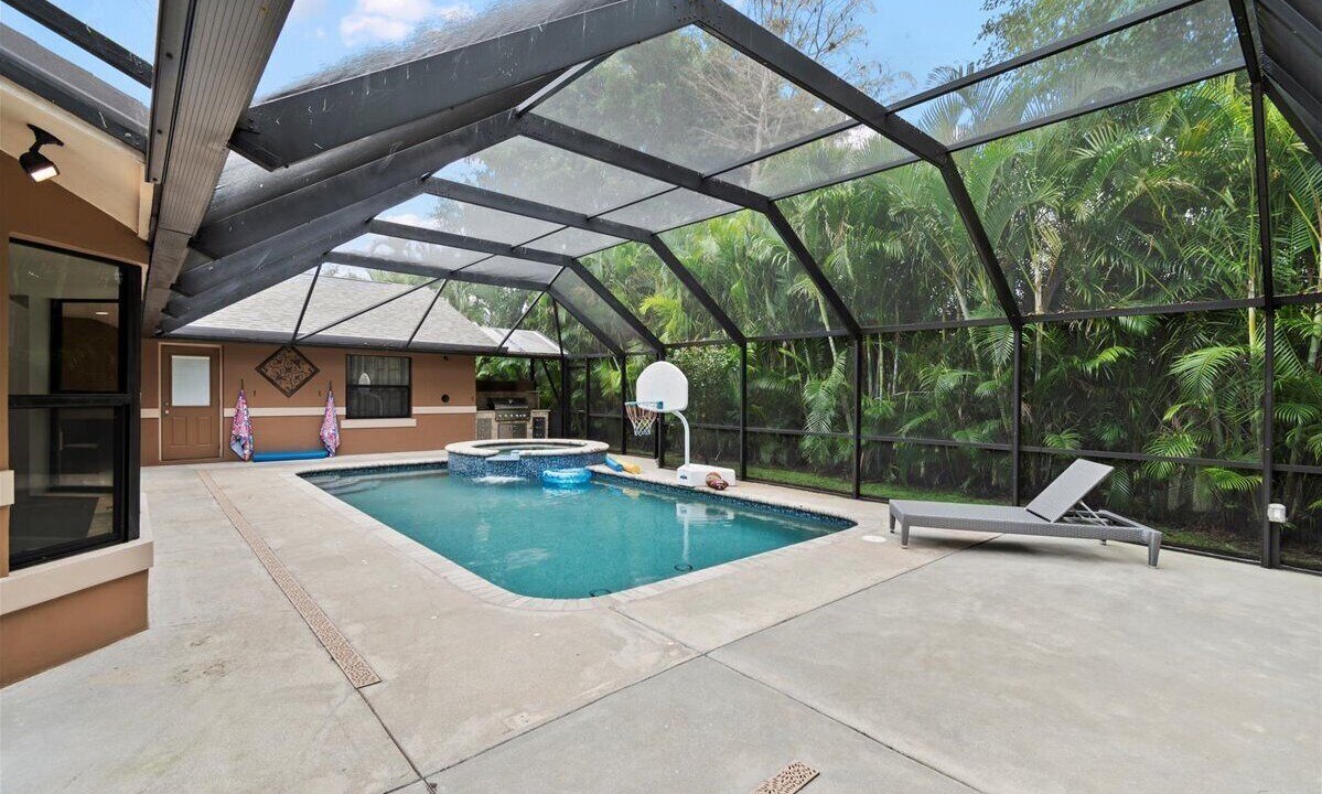 Photo of Outdoor in Greenview Shores