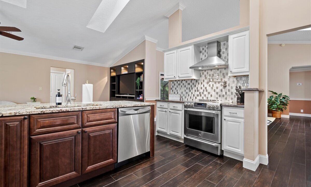 Photo of Kitchen in Greenview Shores