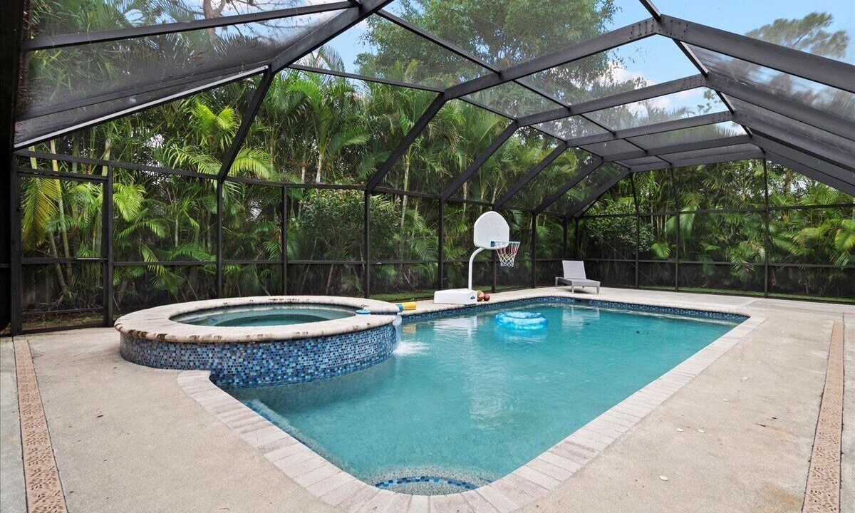 Photo of Outdoor in Greenview Shores