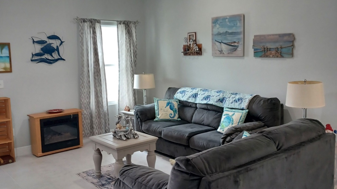 Photo of Livingroom in Summerfield