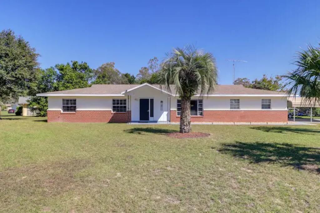 Photo of Outdoor in Silver Springs Shores