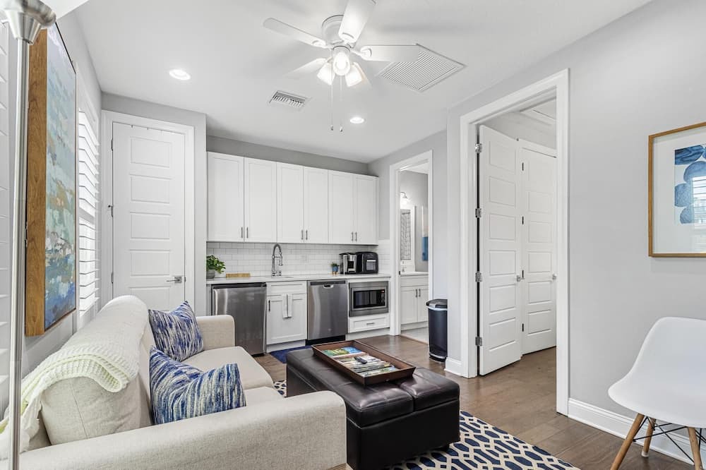 Photo of Livingroom in SoHo