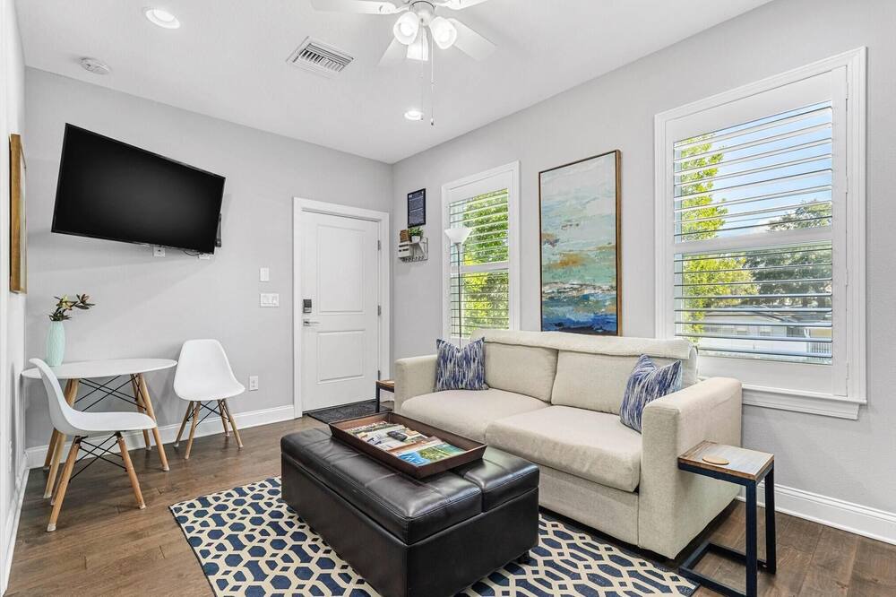 Photo of Livingroom in SoHo