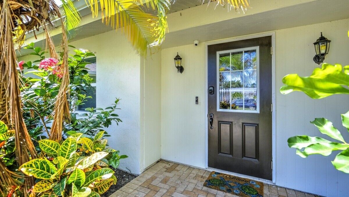 Photo of Outdoor in Gulf Gate Estates