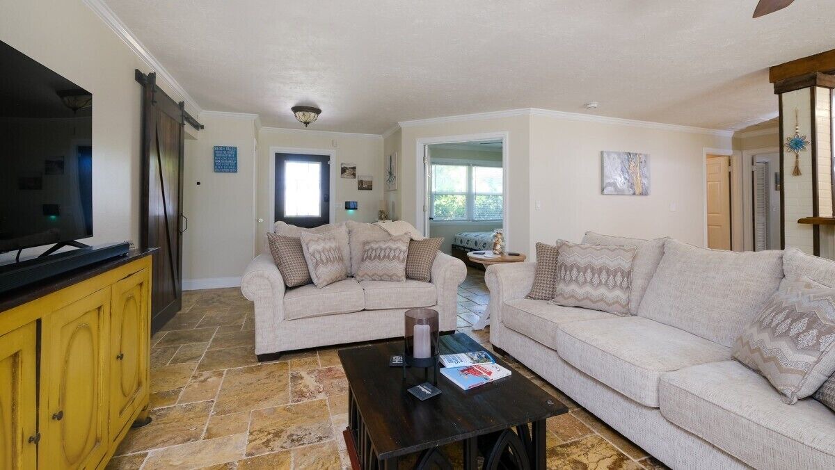 Photo of Others in Gulf Gate Estates