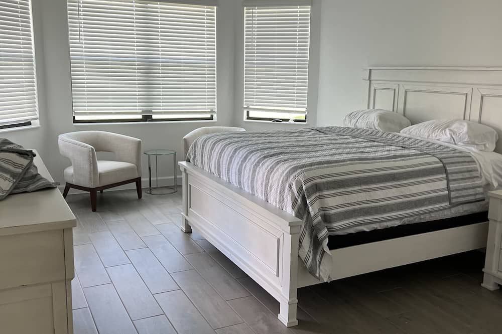 Photo of Bedroom in Majestic Palms