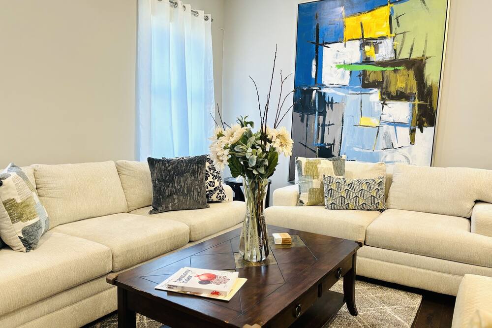 Photo of Livingroom in Lithonia