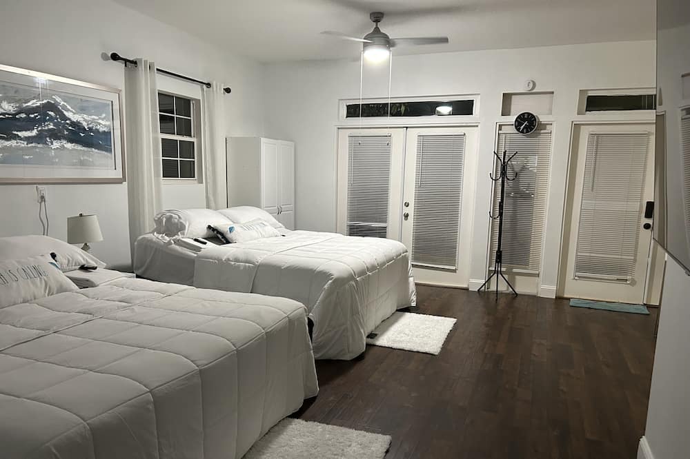 Photo of Bedroom in Fort George Island