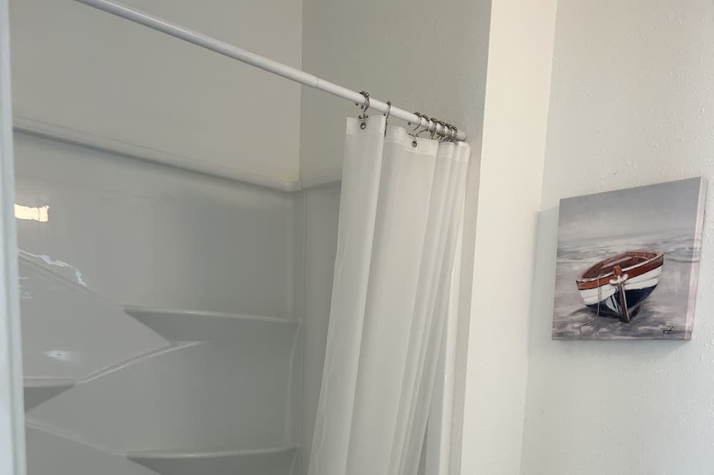 Photo of Bathroom in Fort George Island