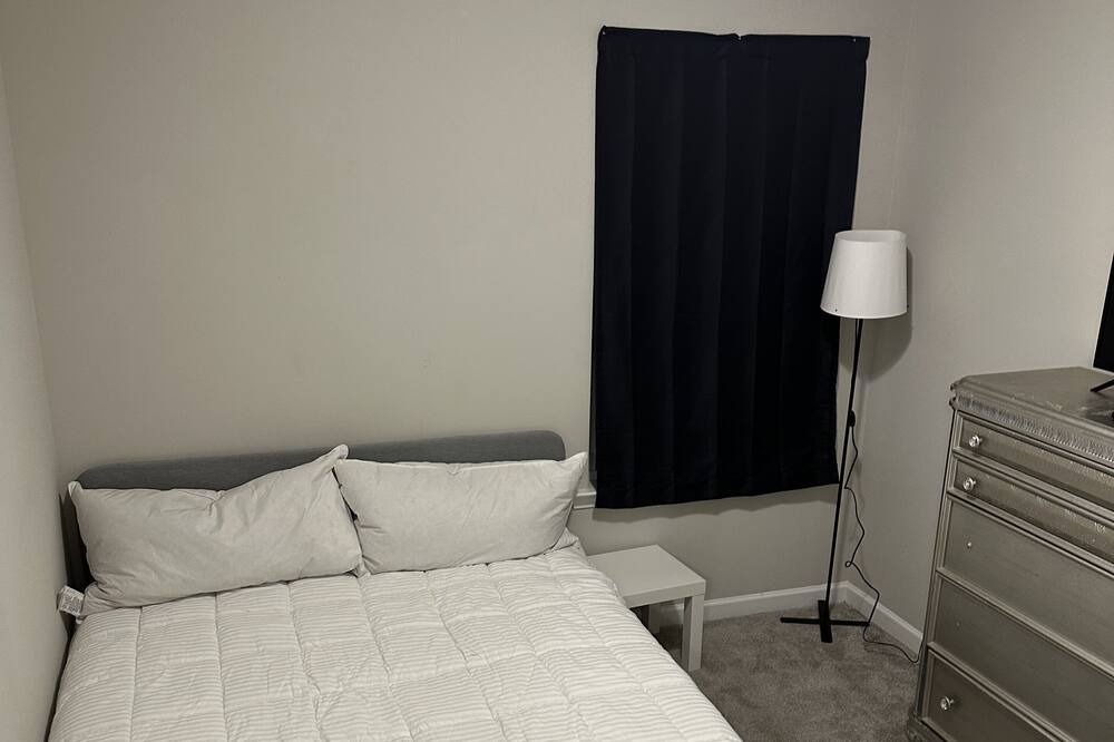 Photo of Bedroom in Union City