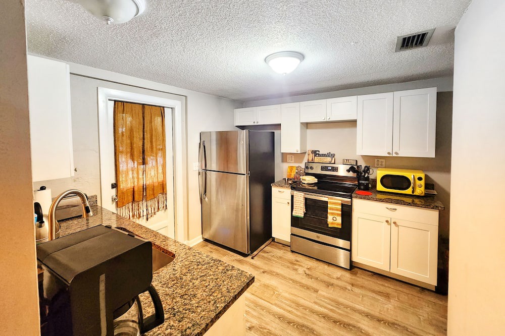 Photo of Kitchen in Zephyrhills