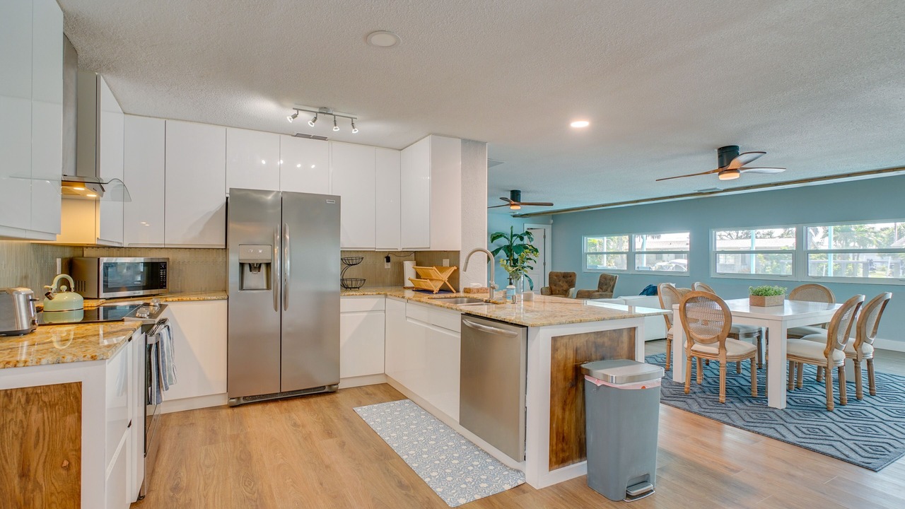 Photo of Kitchen in Lochmoor Waterway Estates