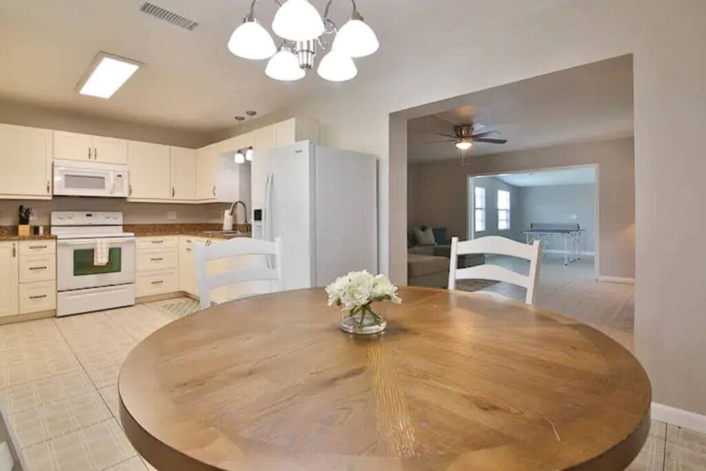 Photo of Others in Gulf Gate Estates