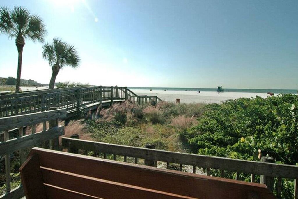 Photo of Outdoor in Gulf Gate Estates