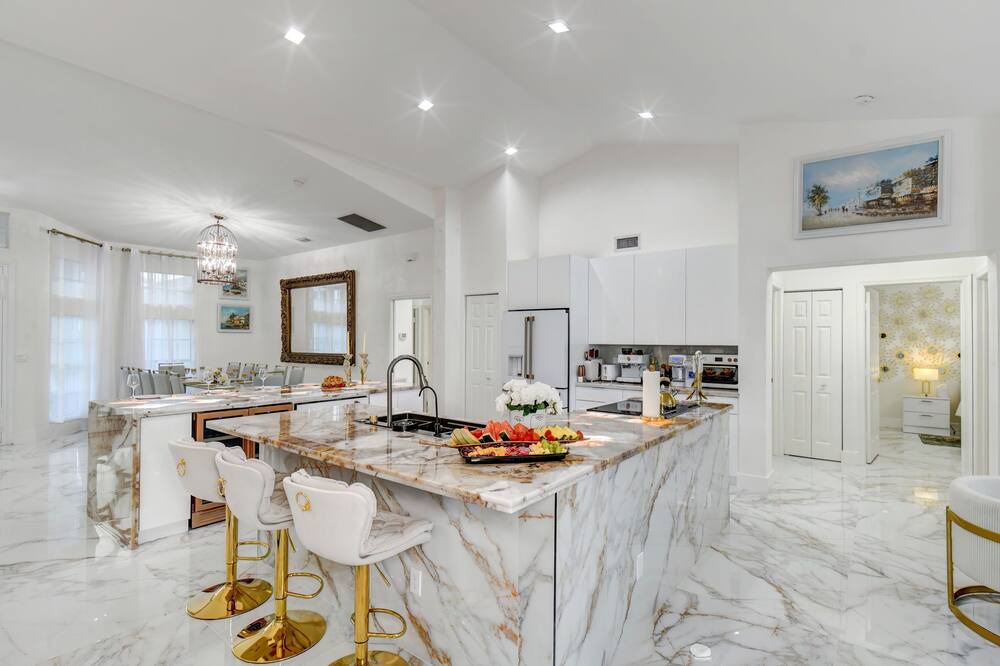 Photo of Kitchen in Greenview Shores