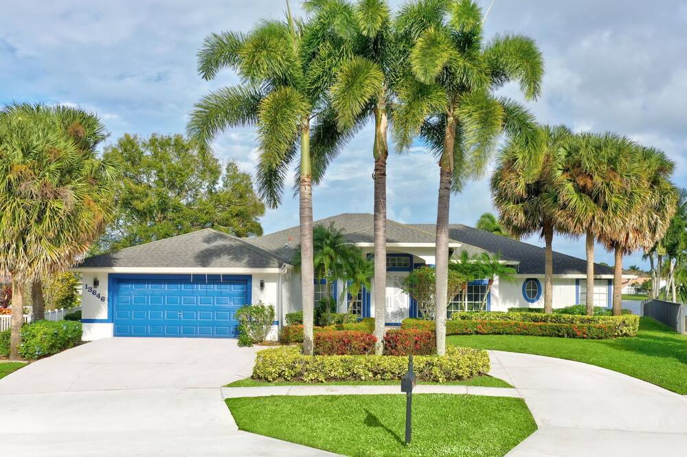 Photo of Outdoor in Greenview Shores