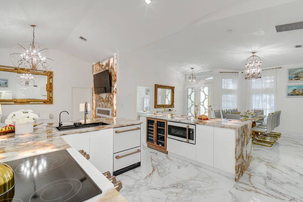 Photo of Kitchen in Greenview Shores