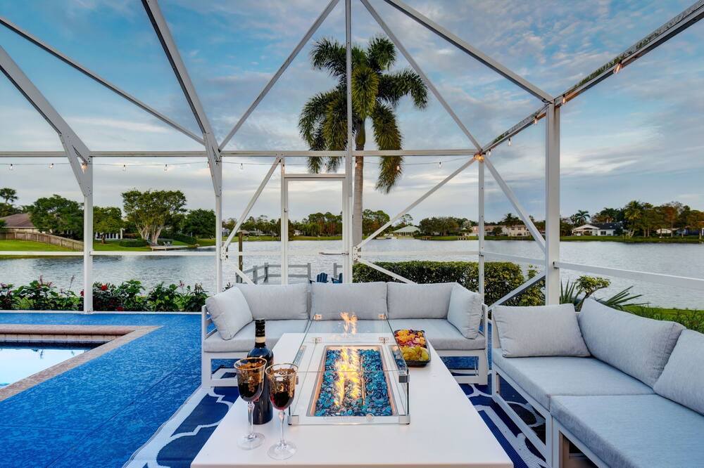 Photo of Outdoor in Greenview Shores